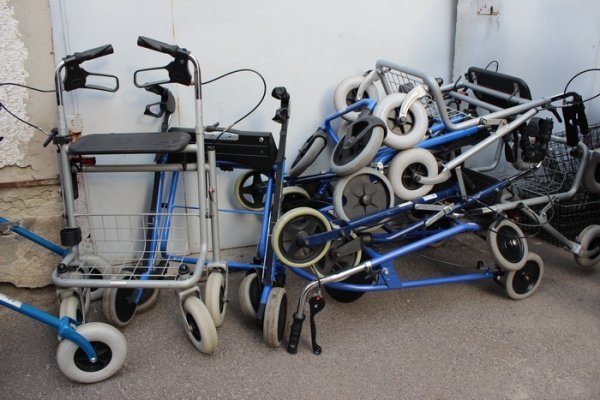 З Луцька до Волновахи повезли допомогу до новорічно-різдвяних свят. ФОТО