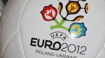 Учасники Євро-2012 масово відмовляються жити в Україні