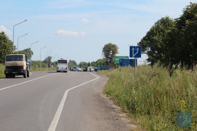  У Володимирі-Волинському зіткнулися три автомобілі. ФОТО