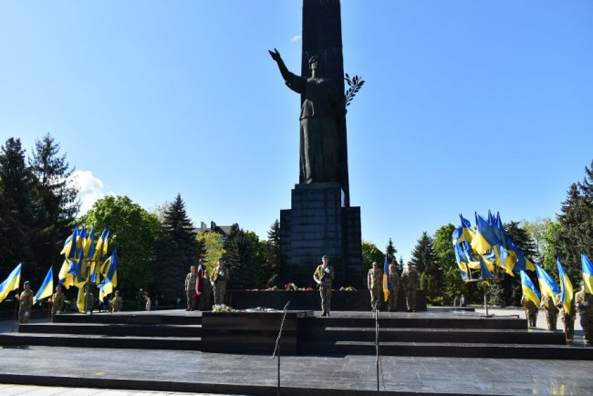 У Луцьку відзначили День перемоги над нацизмом. ФОТО