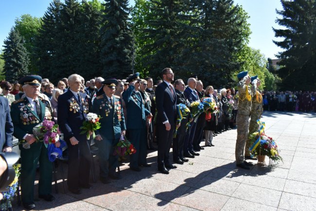 У Луцьку відзначили День перемоги над нацизмом. ФОТО