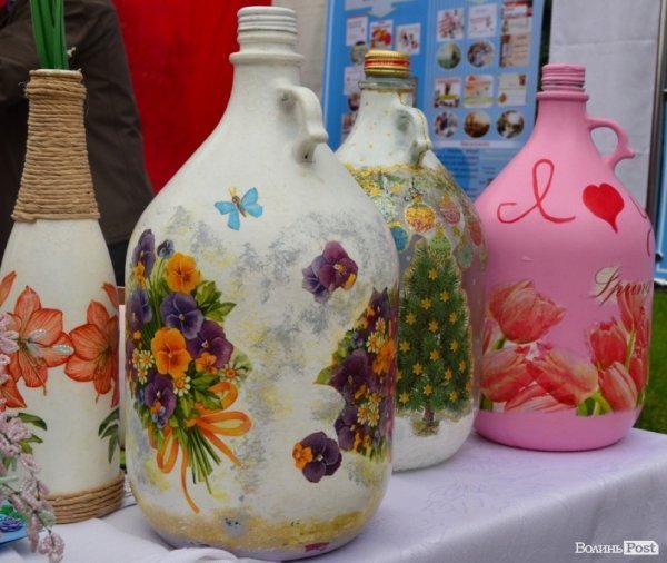 ПТУ Волині презентують: одяг, їжа, меблі та навіть мангал. ФОТО 