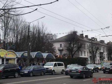 У Луцьку на Перемоги – подвійна аварія. ФОТО