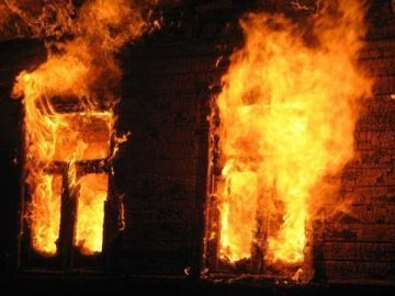 Після сімейної сварки чоловік спалив власну хату