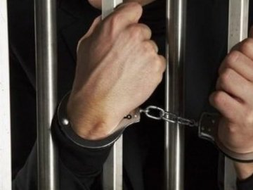 Увірвався у будинок та задушив господаря: підозрюваного у вбивстві волинянина взяли під варту