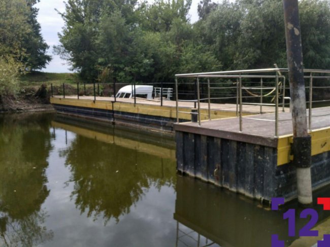 До «Бандерштату» через Стир у Луцьку зводять міст.  ФОТО