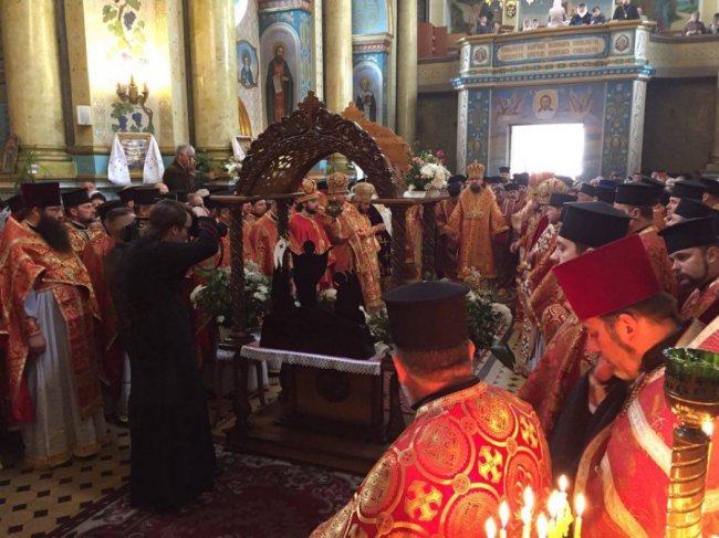 Предстоятель ПЦУ Епіфаній очолює богослужіння у храмі на Волині. ФОТО