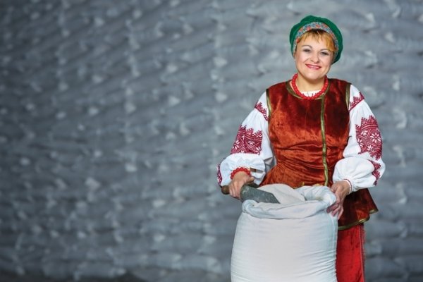 Партія регіонів і креатив: календар з фотографіями  жінок - членів партії