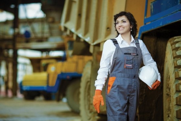Партія регіонів і креатив: календар з фотографіями  жінок - членів партії