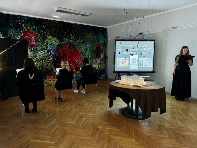 У музеї на Волині зберігатимуть макет Маріупольського драмтеатру. ФОТО