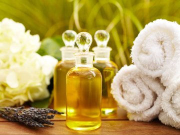 Топ 5 кращих косметичних олій для зволоження шкіри
