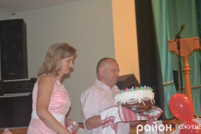 У рожищенській школі відгуляли випускний. ФОТО