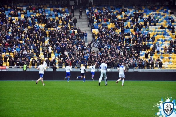 Матч єдності: ультрас зіграли заради України. ФОТО. ВІДЕО