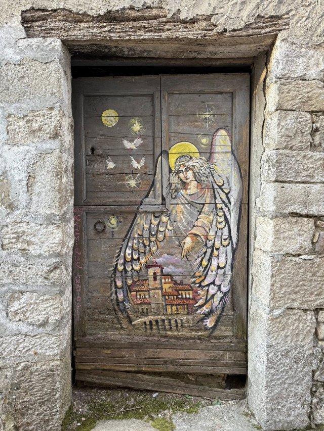 Волинська художниця, матір загиблого Героя провела художній пленер в Італії. ФОТО