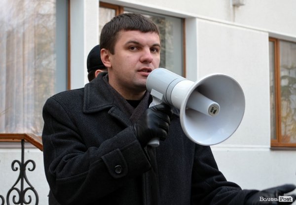 У Луцьку пікетували головного лісника Волині. ФОТО