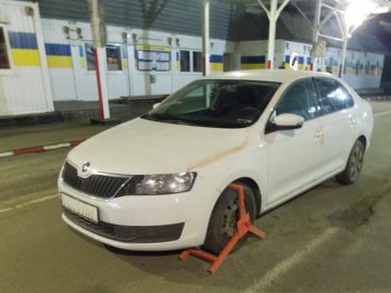 На Волині затримали росіянина, який хотів потрапити до України на викраденій автівці