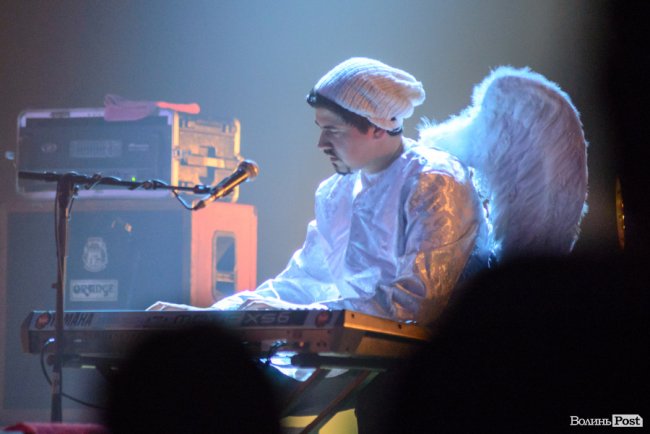 Гурт «Танок на Майдані Конґо» приїхав у Луцьк із вертепом. ФОТО