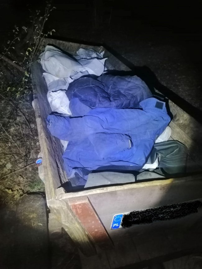 Троє волинян хотіли провезти в Білорусь на підводах 800 кілограмів сала