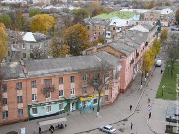 На Волині мешканці будинку «воюють» з магазином. ВІДЕО