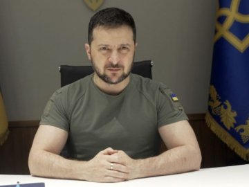 «Жодного сантиметра окупантам не залишимо»: Зеленський привітав майже 50 міст України, серед яких Луцьк