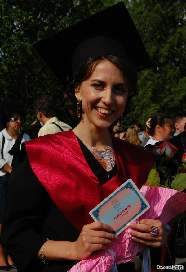 У Волинському національному університеті вітали магістрів