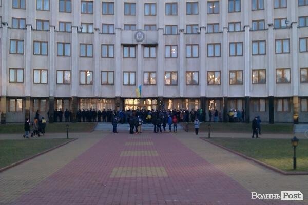 Третій день Нового Майдану у Луцьку. ФОТО