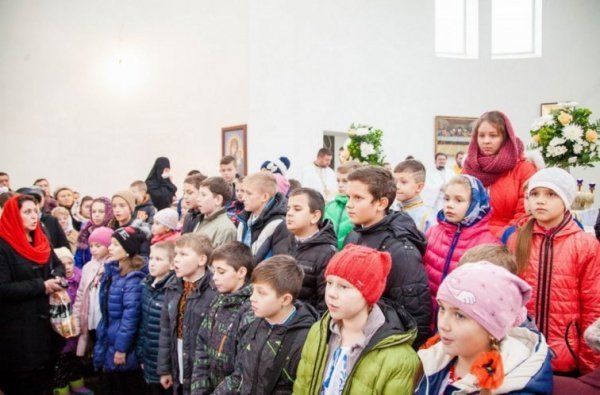 У Нововолинському храмі відбулась перша Літургія. ФОТО