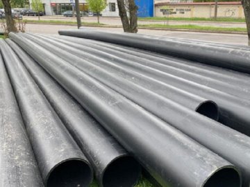 Розпочали ремонт колектора, який забезпечує водою половину Луцька