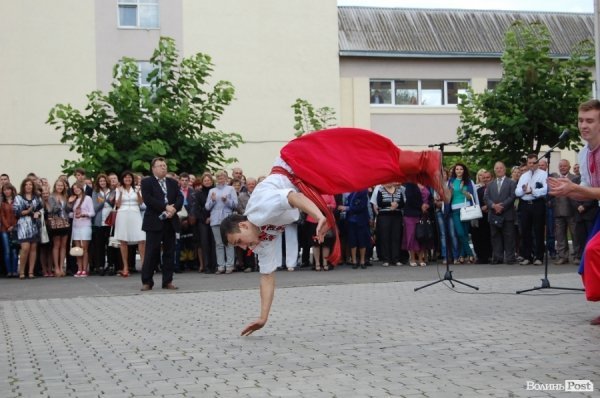 Посвята в студенти у луцькому «політесі». ФОТО