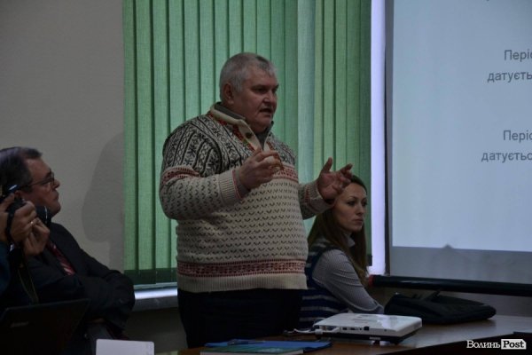 Просять грошей для консервації Маневицького човна 13 століття 