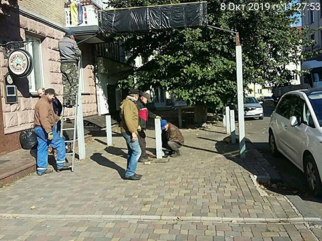 У Луцьку знесли  незаконні торгові кіоски і гаражі