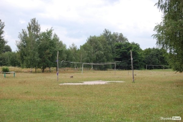 Імпровізований спортивний майданчик