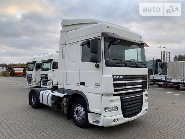  «DAF XF105».