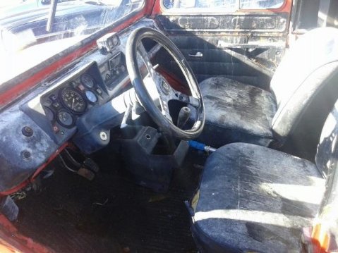 В Італії на продаж виставили раритетний луцький позашляховик