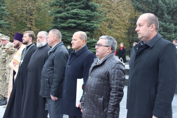 Луцькі ліцеїсти склали присягу на вірність українському народу. ФОТО