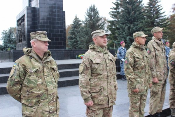 Луцькі ліцеїсти склали присягу на вірність українському народу. ФОТО