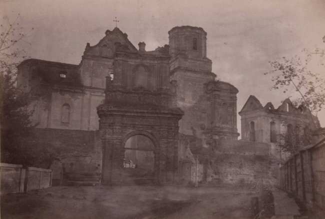 Опублікували 130-річні фото храму у Володимирі