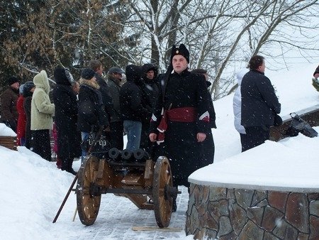 Як під Луцьком козаки і монахи купалися в крижаній воді. ФОТО