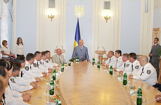 Спікер Рибак нагородив міліціонера з Волині. ФОТО