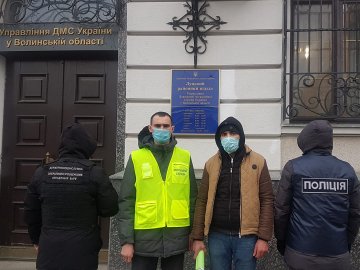 У Луцьку затримали іноземця-нелегала, який неодноразово бив свою дружину