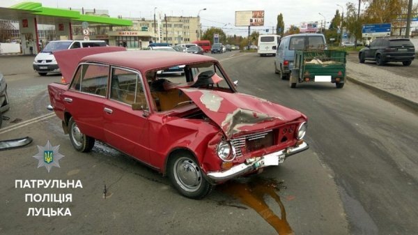 ДТП у Луцьку: 2 постраждалих. ФОТО