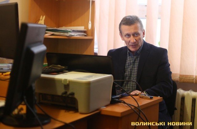 На Волині в атовців претензії до землевпорядника. Вона каже, що це фейк