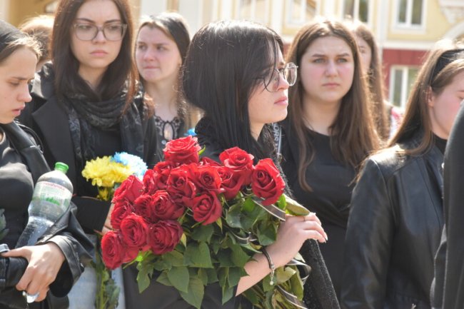 Скорботний день: у Луцьку провели в останню путь двох Героїв