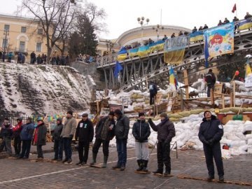 Янукович пообіцяв не розганяти Євромайдан