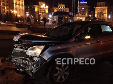 У центрі Києва – масштабна аварія за участю шести автомобілів. ФОТО