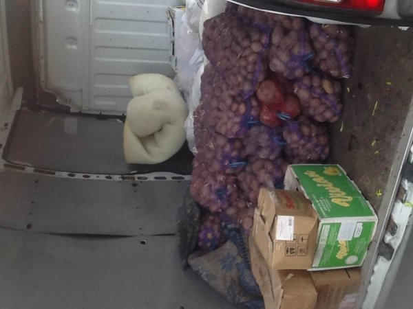 «Автомайдан Волинь» привіз військовим харчі. ФОТО