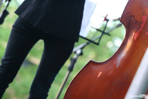 У Луцьку співають джаз до ночі