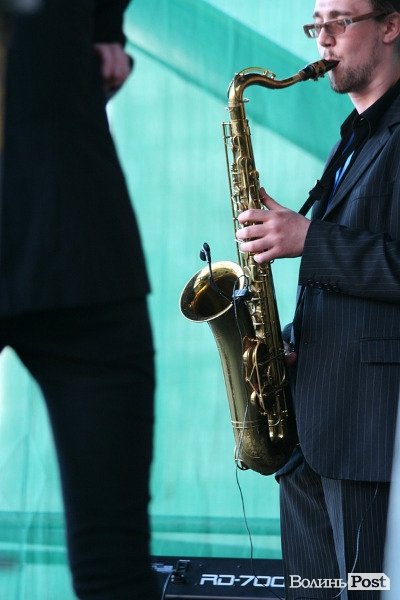 У Луцьку співають джаз до ночі