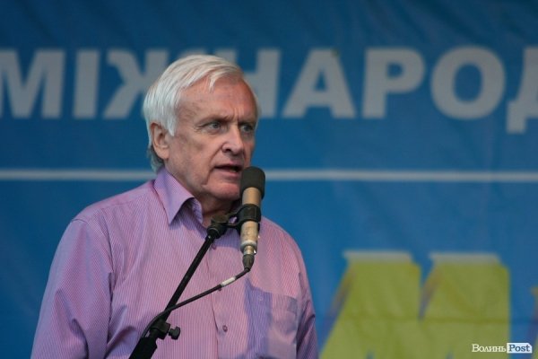 У Луцьку співають джаз до ночі