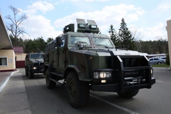 Прикордонники провели «тест-драйв» нового броньованого  автомобіля «Козак-2». ФОТО
